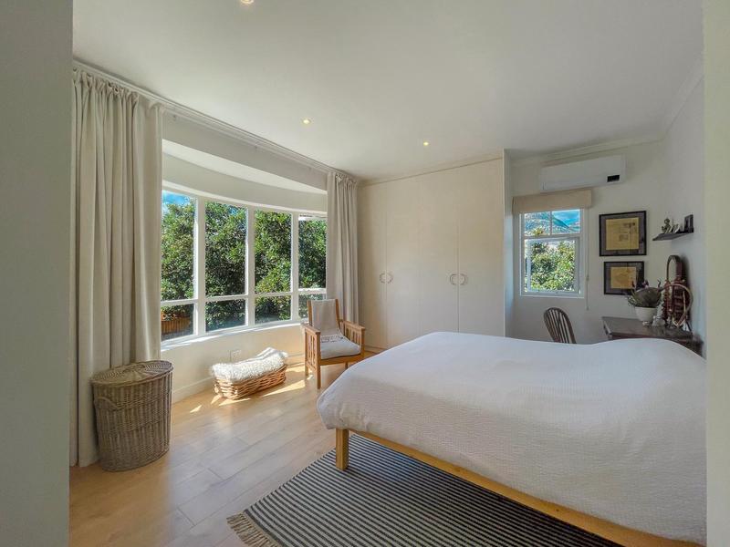 2 Bedroom Property for Sale in Hout Bay Western Cape